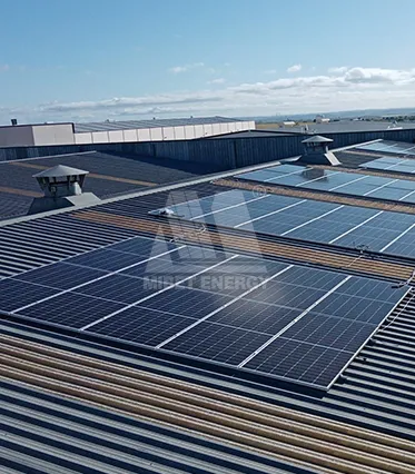 4 MW Aufdach-PV-Projekt in Spanien