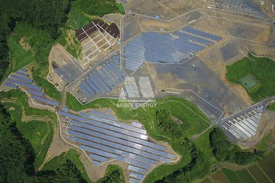 Das Montagesystem für die EHV-PV-Anlage 54,6 MW in Japan war erfolgreich an das Netz angeschlossen